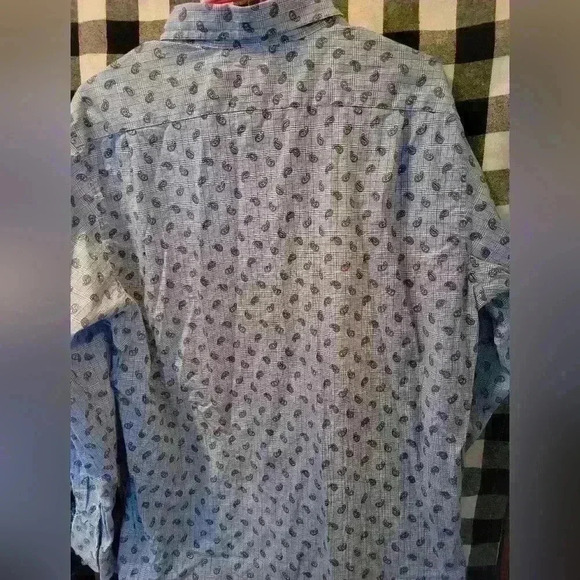 Mens Cremieux paisley plaid print button up. - Picture 2 of 4